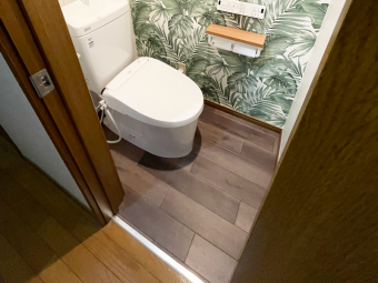 爽やかなグリーンが美しいボタニカル調トイレ 品川区O様邸 爽やかなグリーンが美しいボタニカル調トイレ 品川区O様邸